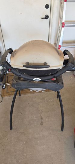 Weber portable grill