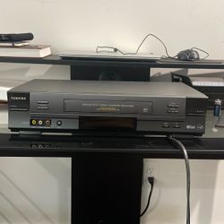 Toshiba VCR