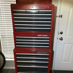 Reduced CRAFTSMAN TOOL BOX on Wheels 