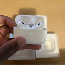 AirPod Pro 2nd Gen (Good Condition)