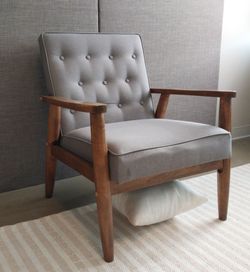 Mid-Century Modern Gray Lounge Chair—Baxton Studio Sorrento