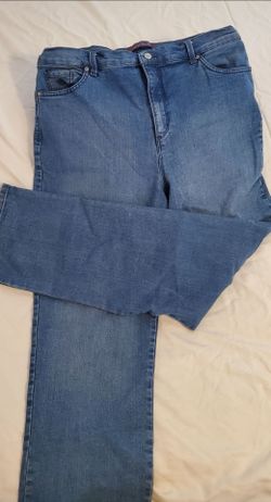 Size 16 Gloria Vanderbilt Amanda jeans