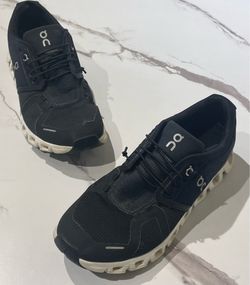 On Cloud 5 Black/White Women’s Running Shoes Size 8 US (EU 39) Swiss Engineering 59.98904