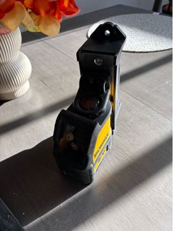 DEWALT laser chalk line