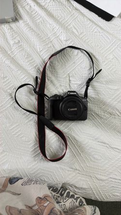 Canon EOS r50