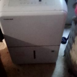 Toshibi Floor AC Unit