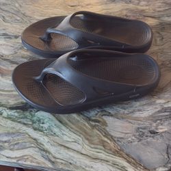 OOFOS Sandals Black