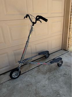 Adult Trikke Air T78cs Carving 3 Wheel Scooter