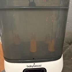 Baby breeza bottle sterilizer and dryer