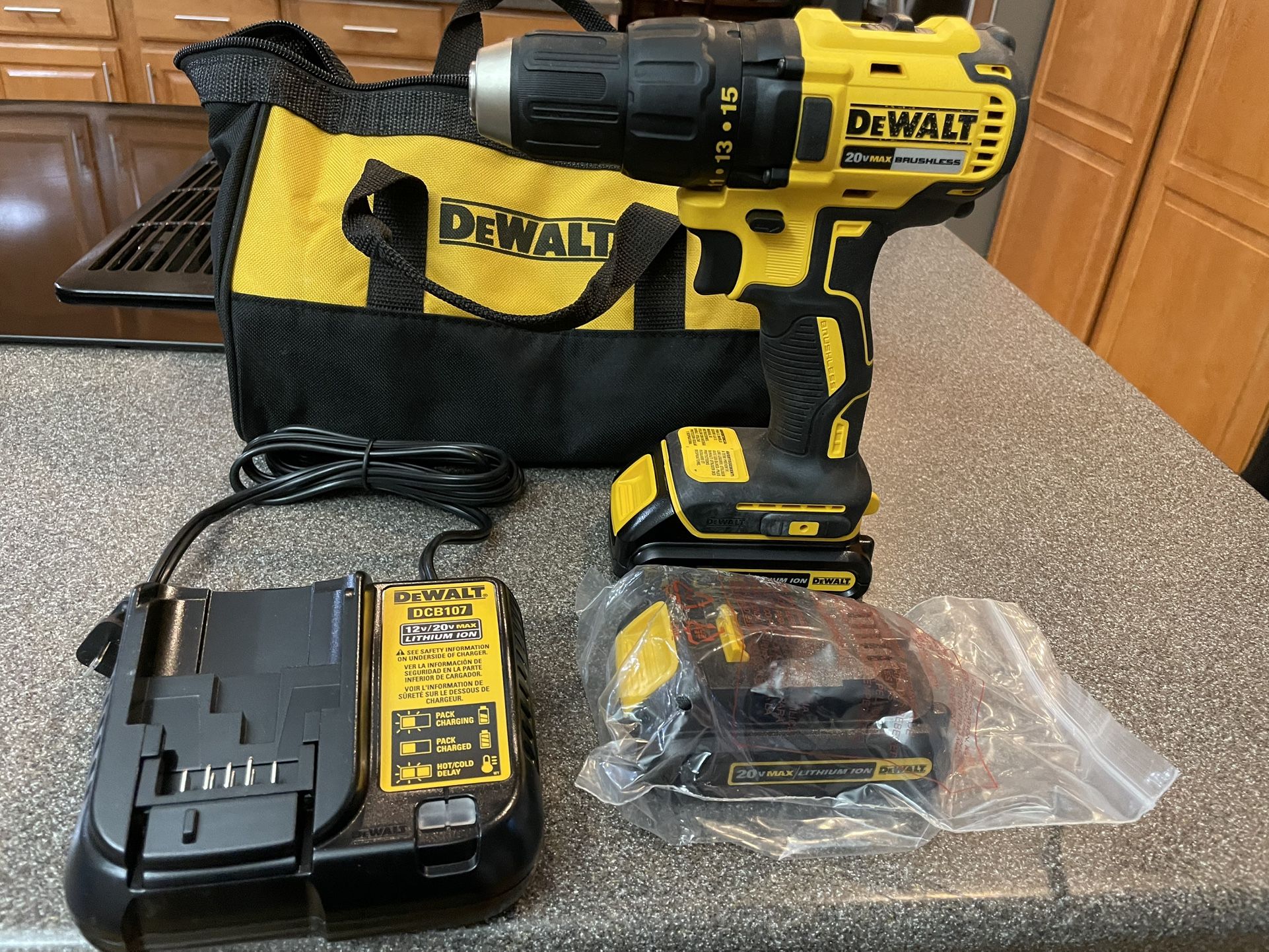 DEWALT 20V Max Brushless Cordless Drill/Driver