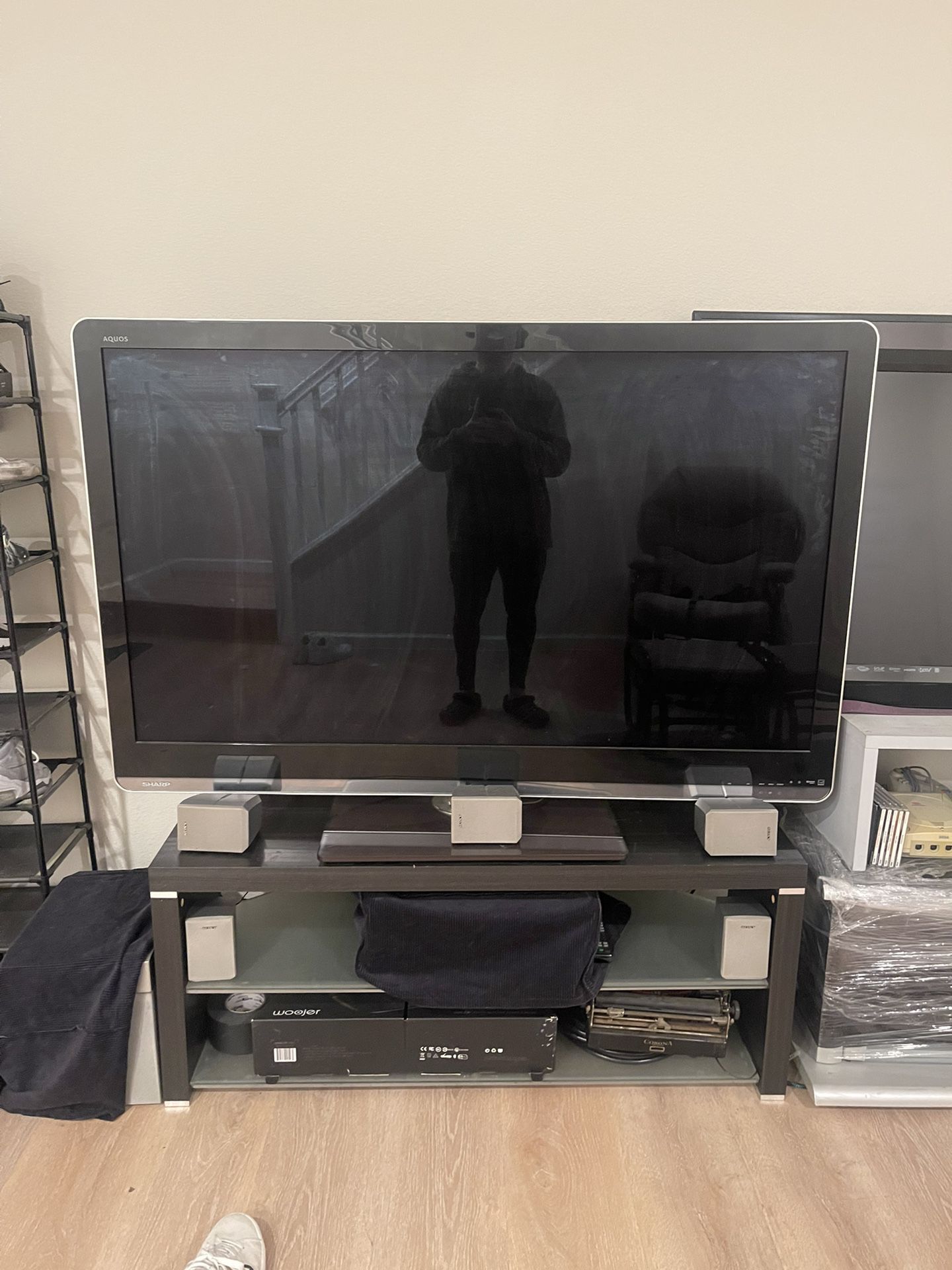 65 Inch Tv With Swivel Stand