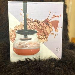 Makeup Brush Cleaner 