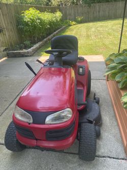 Craftsman Ridding lawnmower 42 in