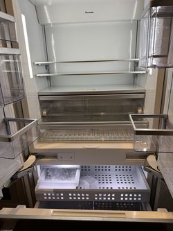 Thermador 36 in built in refrigerator