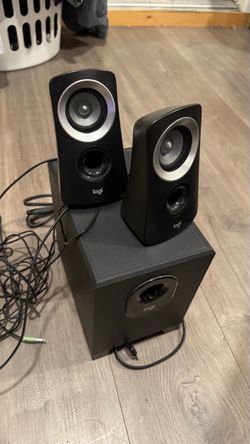 Logitech 2.1 Computer Speaker System with Subwoofer