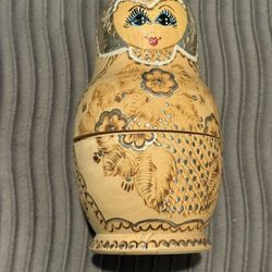 Russian Nesting Dolls 