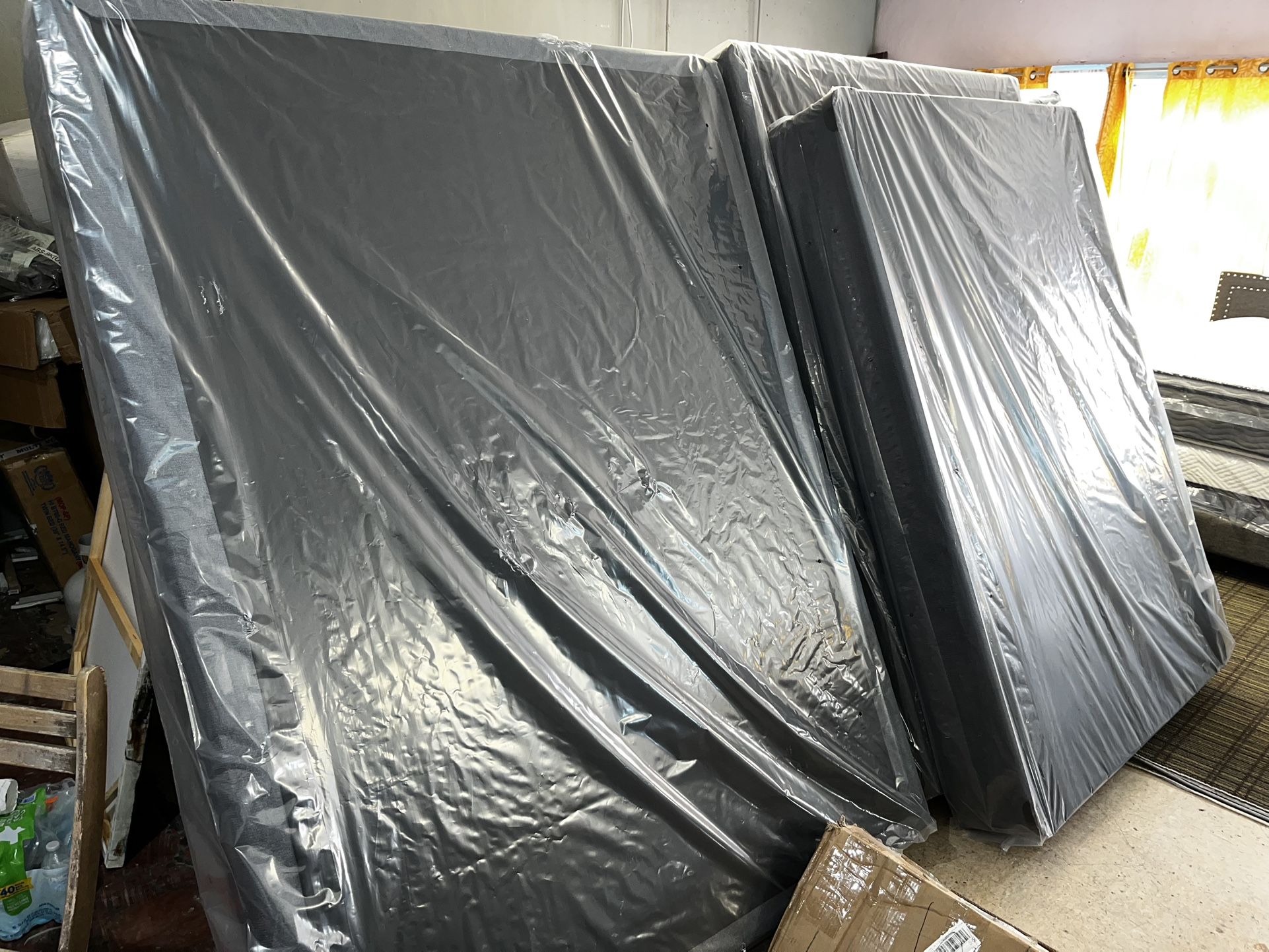 👑 TREAT YOURSELF LIKE ROYALTY—YOU DESERVE IT! 👑 🎉 BUY A MATTRESS & GET A BOX SPRING FOR ONLY $99! 🎉 (Queen Full & Twin – LIMITED TIME ONLY!)