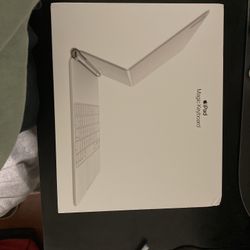 iPad Magic Keyboard 12.9