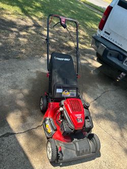 1 Yr Old Troy Bilt Mower