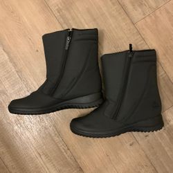 Waterproof Boot- Size 10