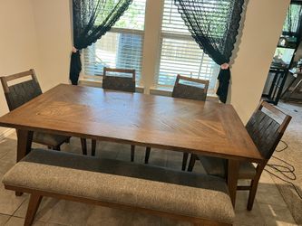 Helsinger Brown 6pc Dining Room