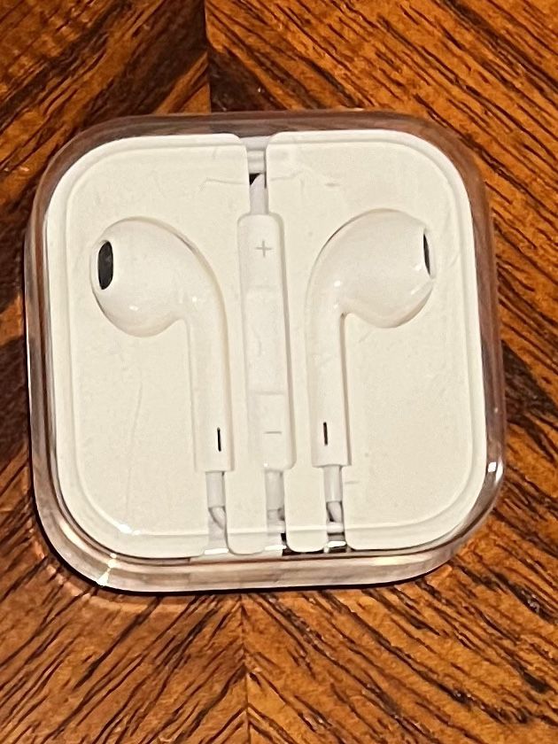 Apple Ear Pods Headphones
