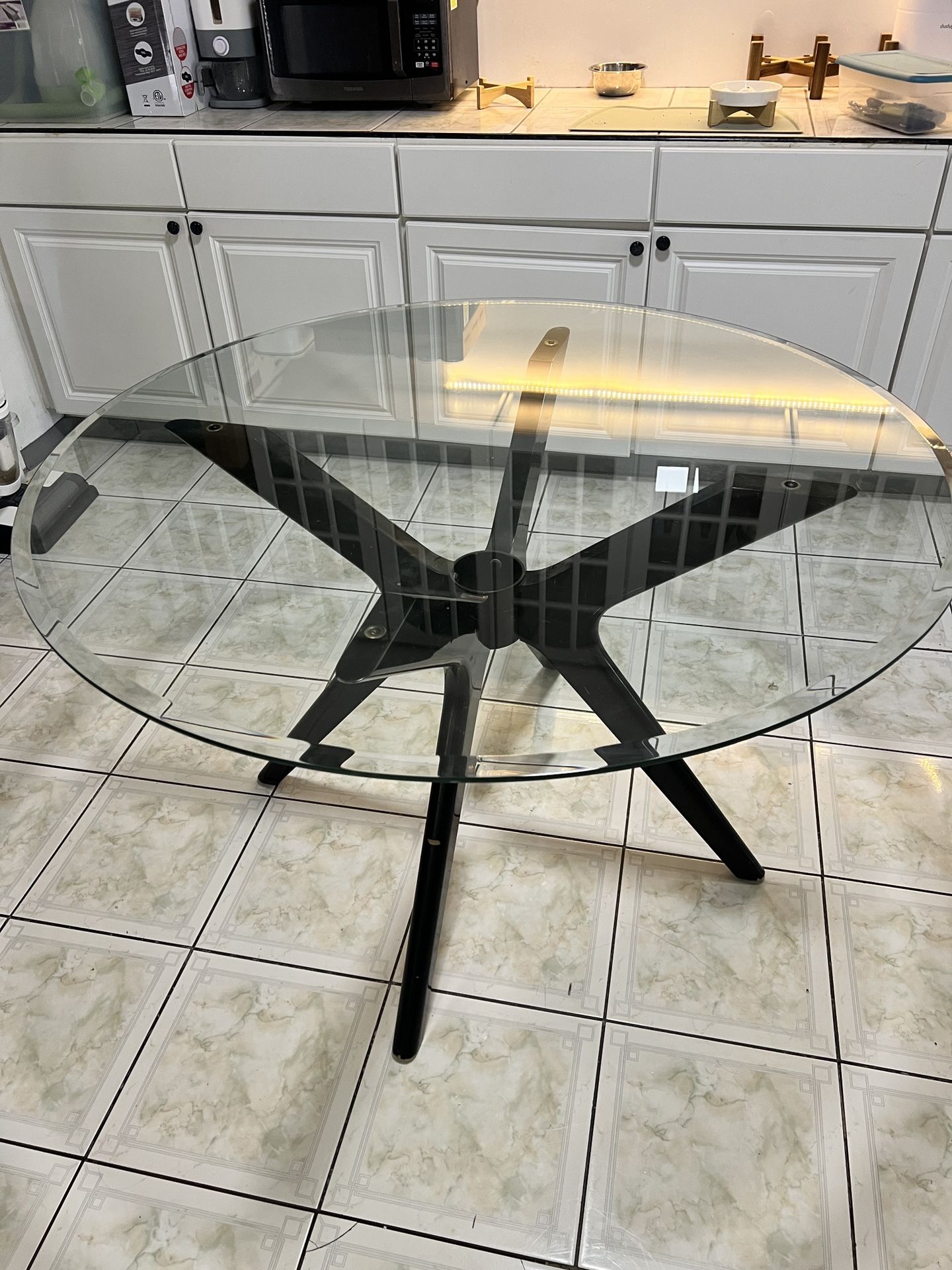 Round Glass Dining Table