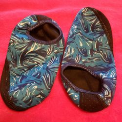 Water Shoes. Size 8. 🆕