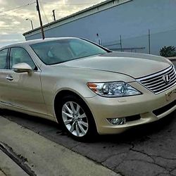 LEXUS LS 2012