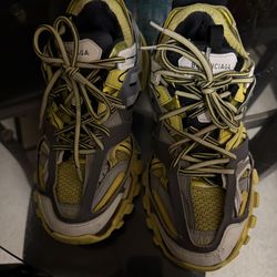 Balenciaga Tracks 42euro/9 Lmk 📲
