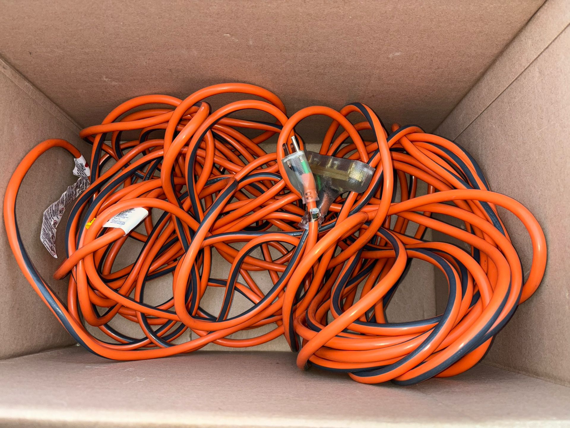 Extension Cord (100 Ft)