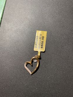 10k real solid gold with real diamonds pendant 1” and .8 gr