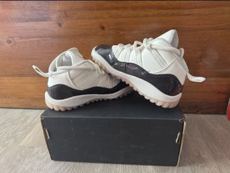 Retro Jordan 11 White and Brown