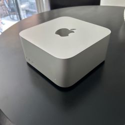 Apple 2023 Mac Studio M2 Ultra