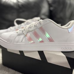 Adidas Grand court 2.0 / Size 7