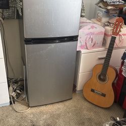 Mini Refrigerator 