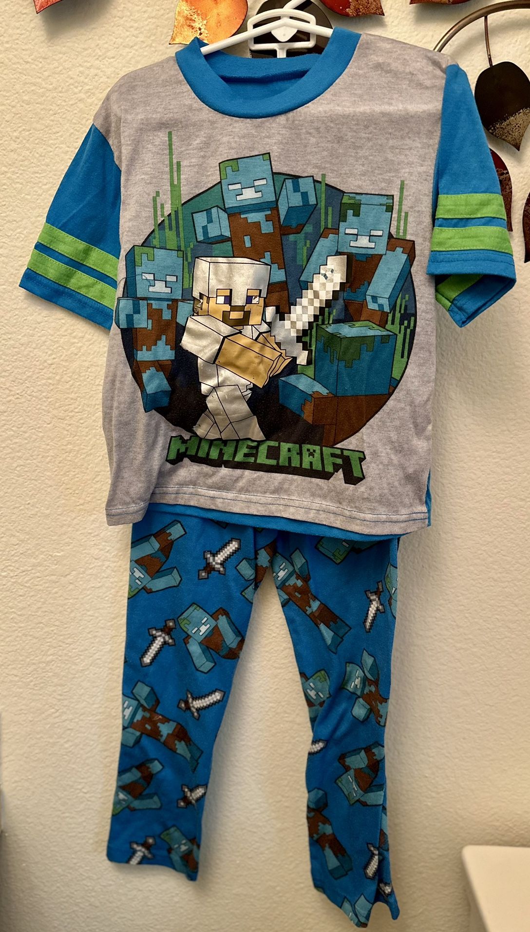 Minecraft boys t shirt and pajama pants