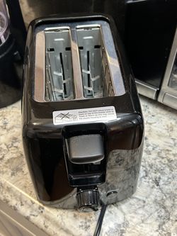 Black 2-Slice Toaster