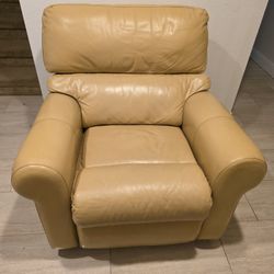 Leather, Reclinable, Swivel Rocking Chair. Very Comfy!