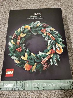 Christmas wreath botanical collection Lego set
