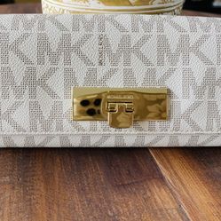 Authenticw Michael Kors Wallet 