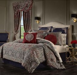 J. Queen New York Medallion Damask King Size Bedding Set