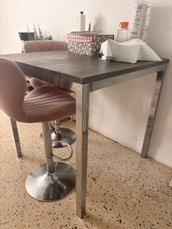 Kitchen table with stools