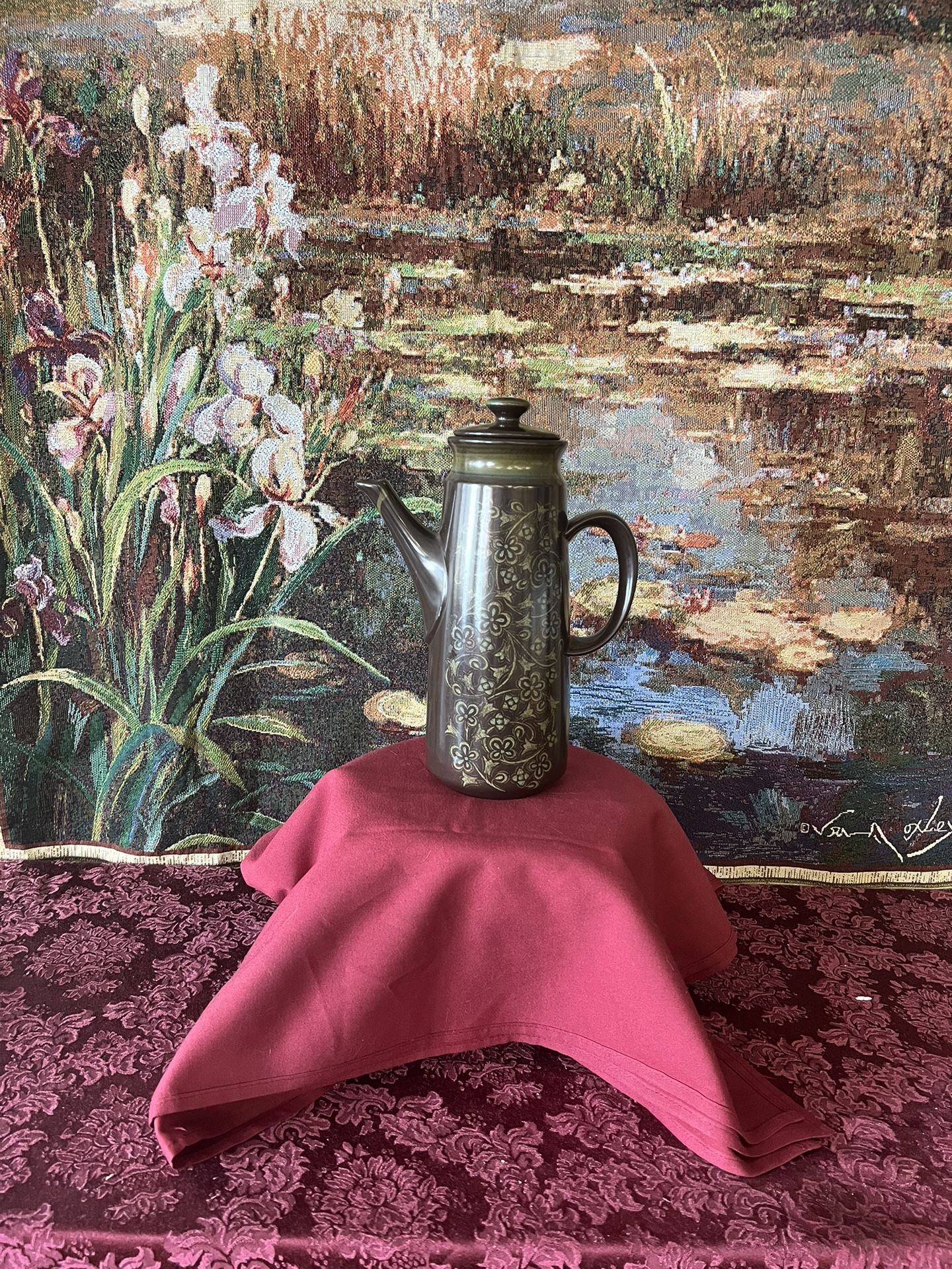 COFFEE POT