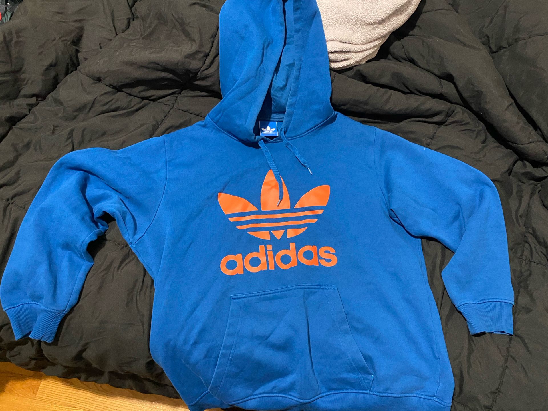 Adidas Sweater