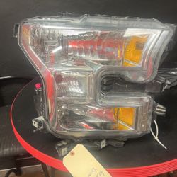 2018 Ford F150 passenger headlight