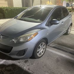 2014 Mazda2, Excellent Condition, No Warning, Lights, Clean Title