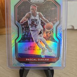 Raptors Pascal Siakam Refractor Card