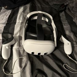 Meta Quest 3 with Stock Accessorie