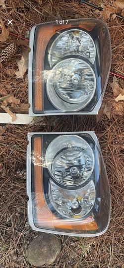 Dodge Durango Aftermarket Black And Chrome Headlights 04-06